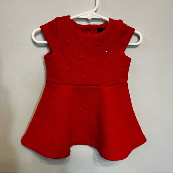 Adorable Tommy Hilfiger Infant Baby Girl Red Star Pattern Dress 3-6 Months - Picture 1 of 9